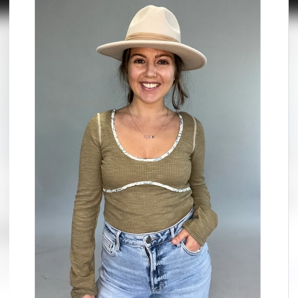 POL Olive Ribbed Long Sleeve Bodysuit